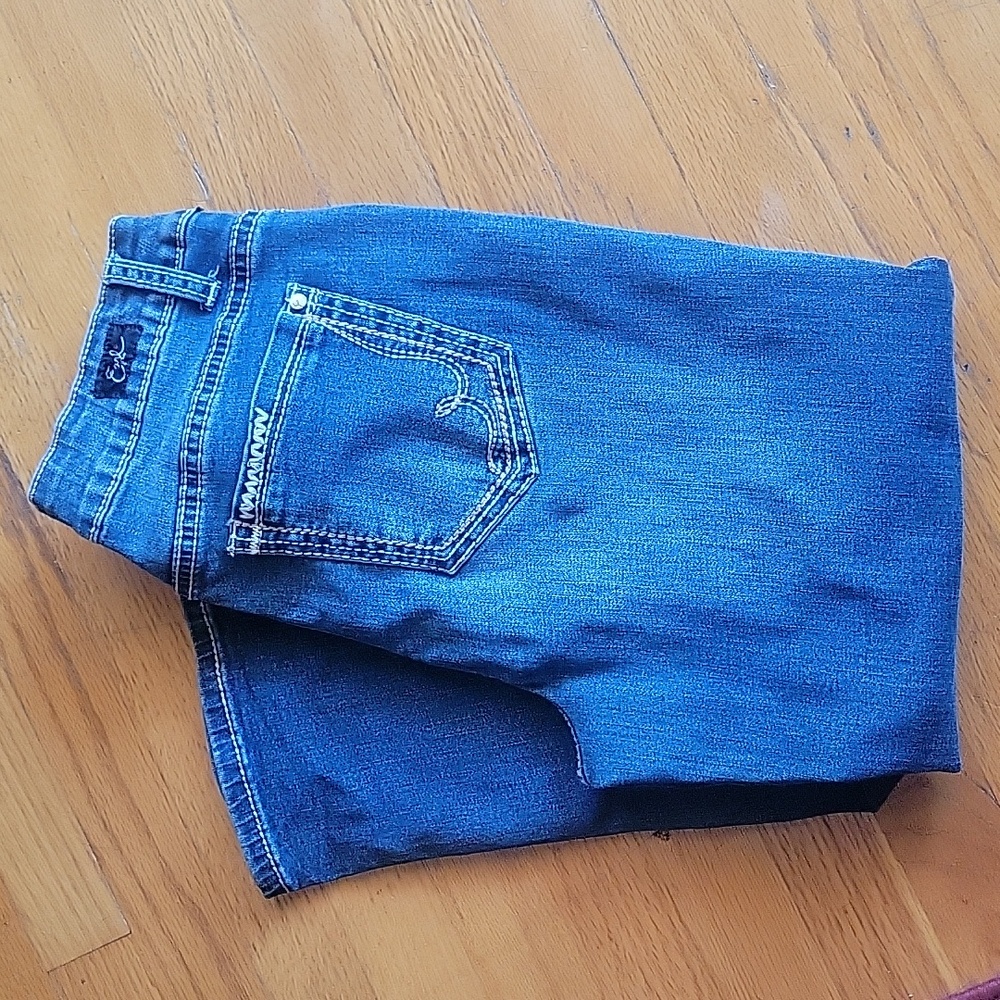 Earl jeans capris